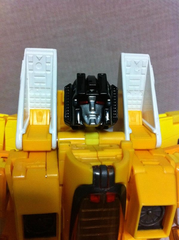 Takara Tomy Masterpiece MP 11S Sunstorm Images    Transformers MP Seeker Takes Off  (33 of 36)